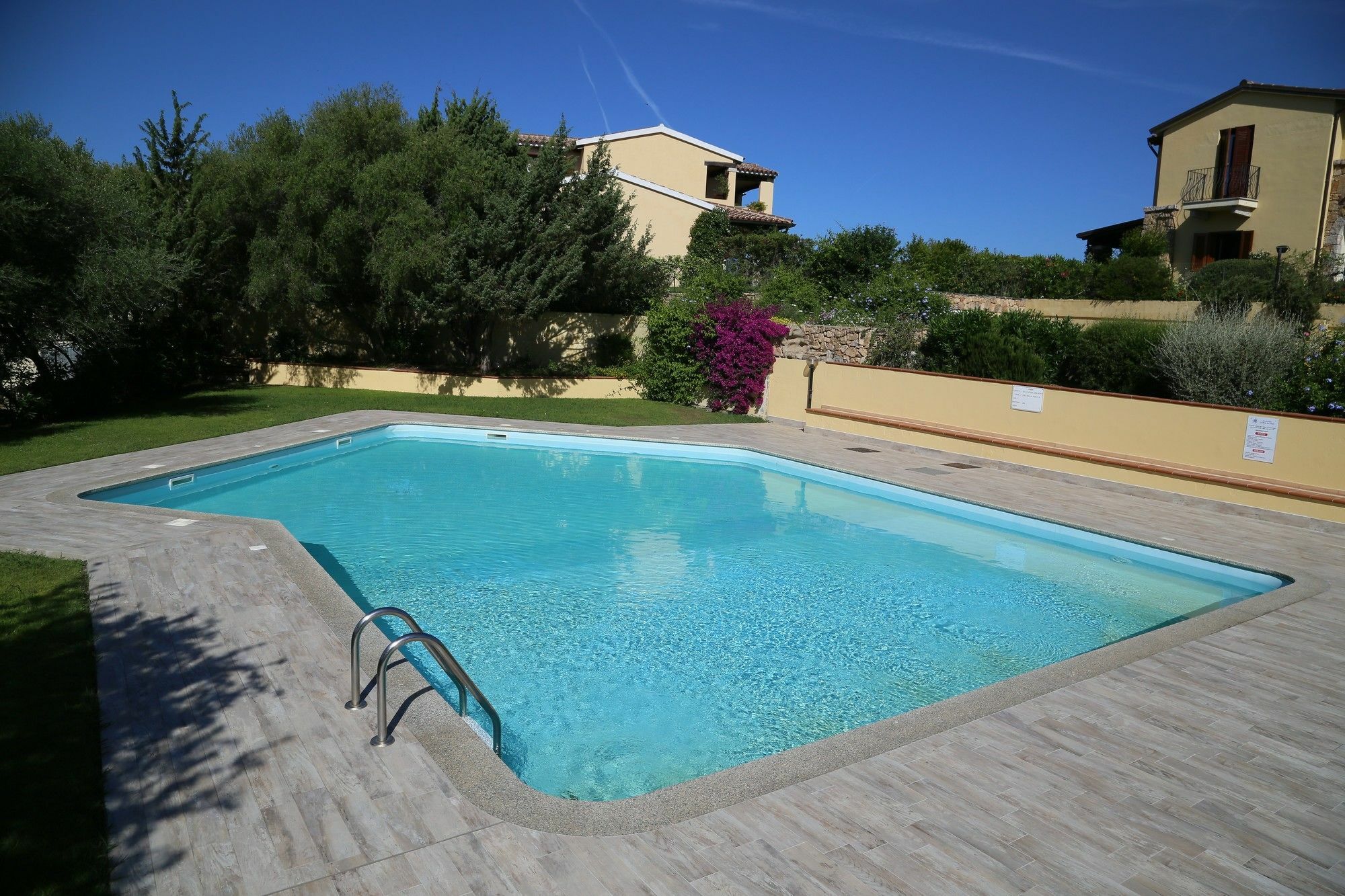 Delia Apartments San Teodoro  Exterior foto